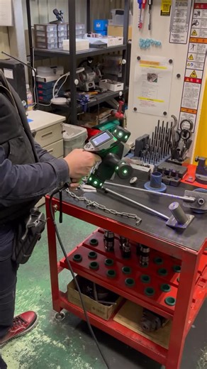 関西貿易 | 今日の関西貿易 WM-6000で治具をスキャンしています📷 WM-6000は三次元測定機です。 スキャンしたデータへ点や線、面をプロットして各種寸法を計測する事が出来ます。 各種寸法以外にも、幾何交差の測定も可能です。 また、スキャンしたデータはstl.で出力可能です。... | Instagram