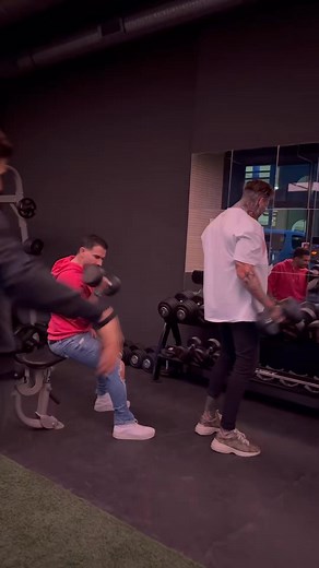 129K views · 2.4K reactions | prank in gym #prank #prankvideo #prankster #prankwars #gym #gymlife #gymmotivation #gymnastics #gymratlife | Patrox Tv Show | Facebook