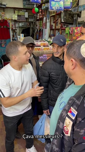 Magie de rue au Maroc : Sossam et ses illusions
