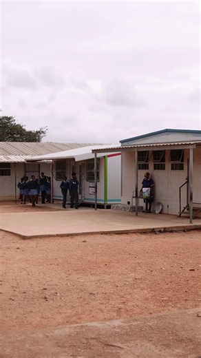 From empty space to a place of possibility. Together with Breadline Africa we are proud to have built a prefab library for Daniels Public Primary School in Zwide. In a community where access to books and learning resources is limited, this library opens the door to imagination, knowledge and brighter futures. This is more than a building. It is an investment in literacy, confidence and the potential of every child who walks through these doors. #InvestInEducation #KolisiFoundation #BreadlineAfri