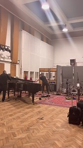 An RTM tape session at the historic Studio 2 at Abbey Road Studios 🤩. The scene of landmark recordings by The Beatles, Kate Bush, Massive Attack and more recent sessions with Wolf Alice, Royal Blood & Black Pumas! #analog #tape #abbeyroadstudios | Recording The Masters