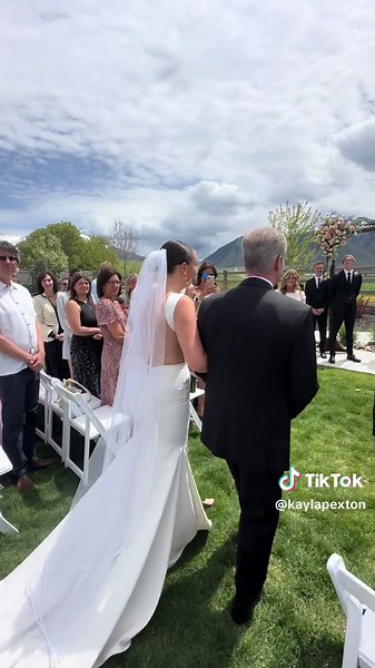 Best Wedding Moment Caught on Camera