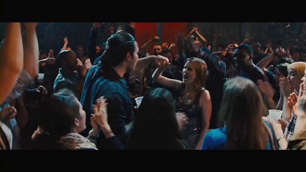 The Piranha Tank - Now You See Me (2013) - TM & © #LionsgateFilms Henly (Isla Fisher) performs her first trick - to escape from a tank before she is eaten by pirahanas. Click the link in bio to watch the full movie. #nowyouseeme #nowyouseememovie #nowyouseememovieclips #movieclips