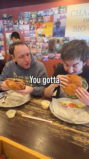 I Ate The World’s Largest Burger | Young Mantis