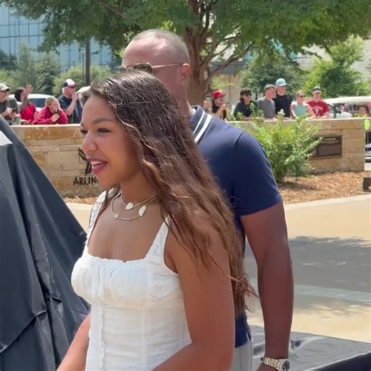 Adrian Beltre and his family make their way in to the statue unveiling ceremony | Mike Leslie