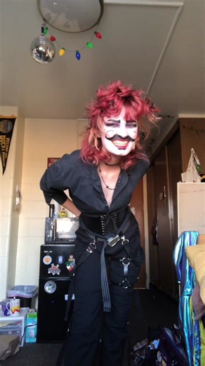 Cabaret Makeup Techniques for Drag Kings