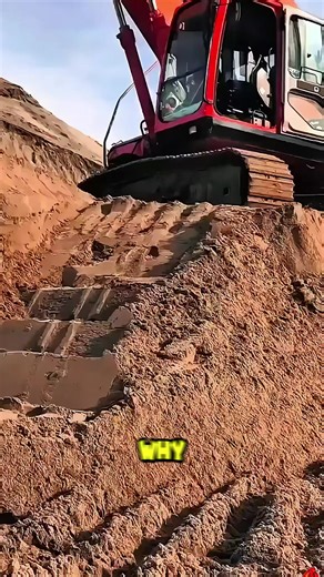 154K views · 320 reactions | Each step reduces slope angle, spreading weight evenly. #ExcavatorPower #EngineeringInAction #EarthMoving | Factory Monster | Facebook
