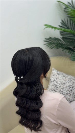 ⚜️𝓜𝒂𝒏𝒂𝒓 𝓜𝒂𝒌𝒆𝒖𝒑 𝓐𝒓𝒕𝒊𝒔𝒕⚜️ on Instagram: "Retro glam mode on ✨🫦 #makeup #makeupartist #makeuplover #makeuptutorial #makeupaddict"