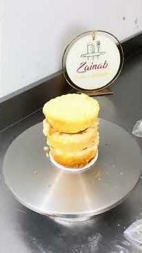 Wedding cake by Zainab Cake And CupCake