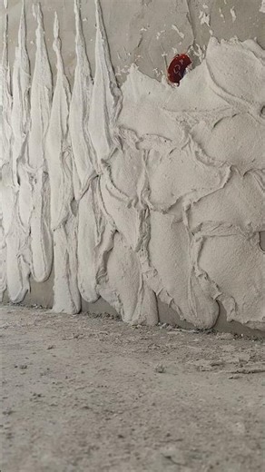 How is plaster made and applied, step by step ?