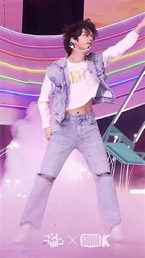 Beomgyu's Abs: A Detailed Look at TXT Member's Tummy