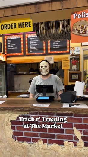 Thank you to all the wonderful families who came Trick r’ Treating today at the Market 🎃 We danced, enjoyed a visit from @enchantingbirthdaysofwny and had fun visiting all the vendors for candy 🍭 | The Broadway Market