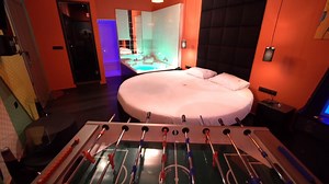 269 reactions · 12 shares | Royal Suite 208 Δεν αξίζω εγώ ένα δωμάτιο...