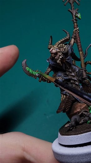 Alchemist Models on Instagram: "The Skaven Grey Seer tutorial is here! I loved every second of this process and learnt a few new things that I'll take forward in my work. All paint details and methods are in the full, annotated tutorial on Patreon. Thank you to everyone who supports me over there!!! . #warhammer #ageofsigmar #skaven #minipainting #speedpaint"