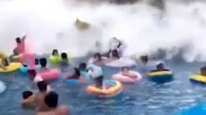 Wave machine malfunction injures 44 people at water park