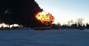 Raw video: Fiery N.D. train derailment