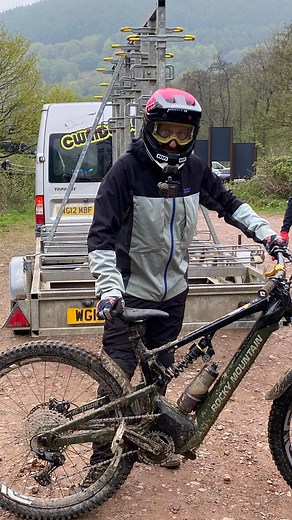 Pinned TV | Latest vlog just gone live from Cymcarn uplift 🤘🤘🤘🤘 #keepitpinned #jibcrew _ _ _ _ @fenwicksbike @rapidracerproducts @unite_co_... | Instagram