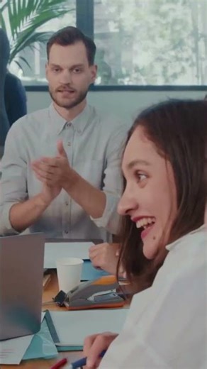 Why is an online reputation expert essential for modern businesses?