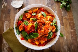 Silvia Colloca shows us how to make Pollo alla Romana (Roman-Style Chicken). Here's a delicious sneak peek at Episode 1 of Silvia's Italian Table. Dinner is served tonight 8pm. 󾥫 | ABC iview