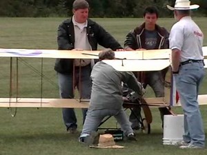 Old Rhinebeck Jamboree 2010 - Working 9-cylinder rotary model engine