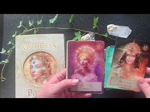 Goddess Power oracle deck by Colette Baron-Reid review, flip through #oraclecards #flipthrough