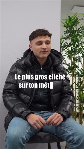 La doudoune sans manches, l’atout n°1 pour être agent immobilier ! Nathan nous explique d’abord ce