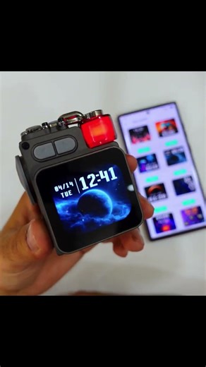 This Tiny Bluetooth Speaker Has a Touch Screen and RGB