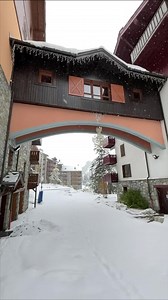 Fini l’automne au Village, place à l’hiver et ses premières chutes de neige ! ☃️😍 | Arc 1950, le Village