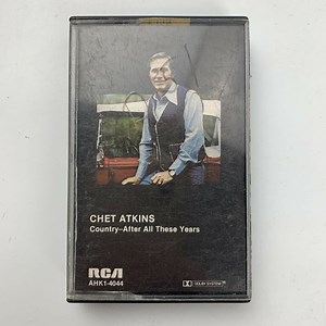 Chet Atkins - Country-After All These Years