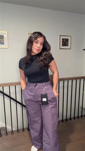 Loose fit. Insulated. Snow-day approved ❄️🔥 Staying warm without sacrificing the fit 😮‍💨#snowboardtiktok #snowboardoutfit #snow #snowpants #winterfit