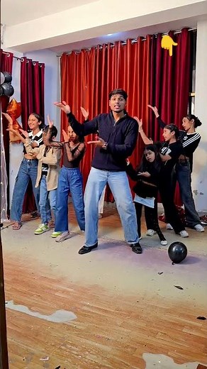 Neeli Pari Pili Pari | Group Dance | Wait For End #shorts #ytshorts