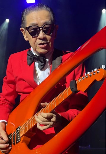 Coolest Guitar Ever: Masayoshi Takanaka Live