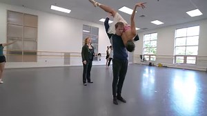 TO BE ONE PETAL || WINTER EXPERIENCE “By nature, that collaborative process [with Boston Ballet] started the roots of me finding my own dance fingerprint.” - Helen Pickett Boston Ballet continues to support female choreographic voices as part of our ChoreograpHER Initiative. Hear from one of those voices, Helen Pickett, on her choreographic journey. See her upcoming works Petal and TO BE ONE (World Premiere), as a part of Winter Experience, on stage Feb 22–Mar 3 >> https://bit.ly/48Mxr0e Video b