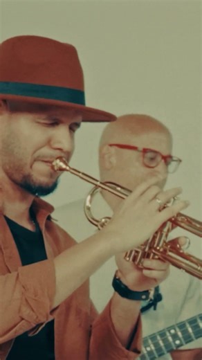 Oye esta melodía y déjate contagiar 🎺😌 #PlumaNegra #MarlowRosado #Salsa