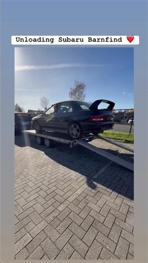 Subaru Impreza Barnfind unloading off trailer!