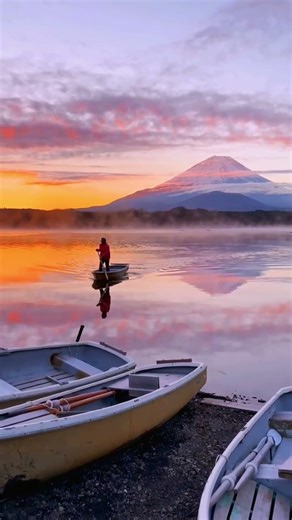 Lake Shoji Mt Fuji Sunrise | Hidden Reflection Spot Japan 🗻 #japantravel #japan #fuji #mountfuji