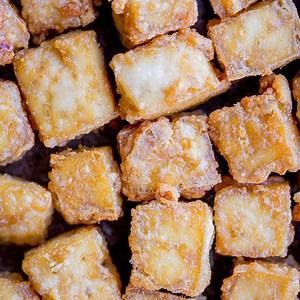 86K views · 64 reactions | Did you know that you can make restaraunt style Crispy Tofu right at home?! And it's much healtheir because you only need one tablespoon of oil and it's baked in the oven! It's great for dipping, stir-frys and more! https://www.shelikesfood.com/best-crispy-tofu/ | She Likes Food | Facebook