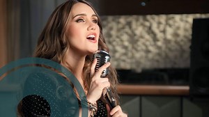 Dulce María - Regálame Todo Tu Amor [Lyrics Video] Disponible en la plataforma digital de tu preferencia. Escúchala aquí: https://bit.ly/DulceMariaRegalameTodoTuAmor #DulceMaría #LyricsVideo #OfficialAudio | Fonarte Latino