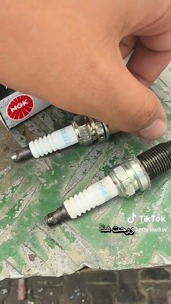 تبديل زيت المكينة والصيانة الشاملة للقارب