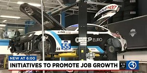 Gov. highlights economy, job growth at company in Milford