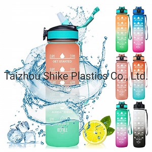 [Hot Item] Korea 3 Liter 2.2L Kustom Klasik Panas Sepak Bola Lari Botol Minum Plastik Logo Anak Pegangan dengan Sedotan