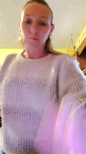 Nicole The Barefoot Gardener (@the_barefoot_gardner)’s videos with original sound - Nicole The Barefoot Gardener