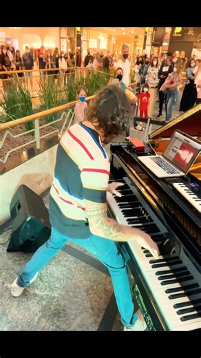 15K views · 316 reactions | David Guetta - Titanium - Piano Cover #music #piano #pianocover #public #davidguetta #titanium #csnpiano | Gabrielerossi_piano | Facebook