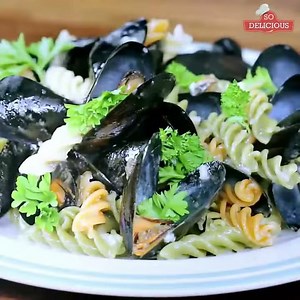 Fusilli with Mussels and White Wine Sauce