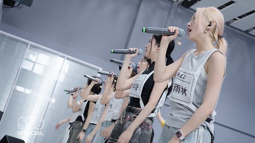 【R.E.D组合】「赤焰红」出道一周年Special Stage纪录片·EP01