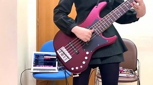 Fami -Alien Alien(hatsune miku) Bass cover,first take. https://youtu.be/XnrUAH9Oaw8 | Japanese 女の子 music