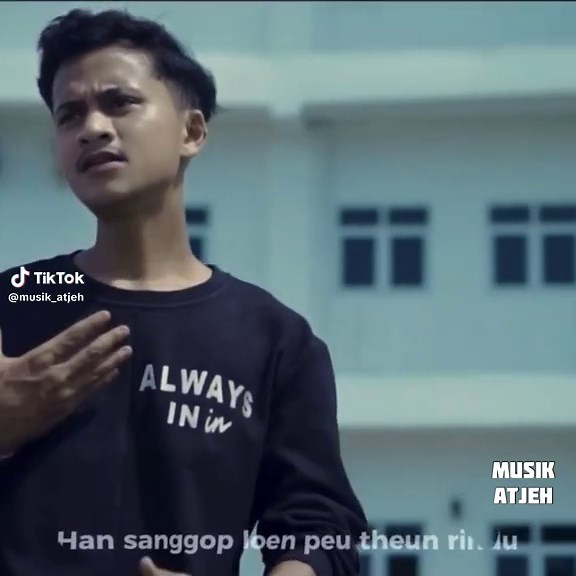 Follow @musik_atjeh _ Song: @NOZZA LB - Theun Rindu. Source Song: Youtube/ GreenUp Music. _ #Fyp #Fypシ #MusikAtjeh #MusikAceh