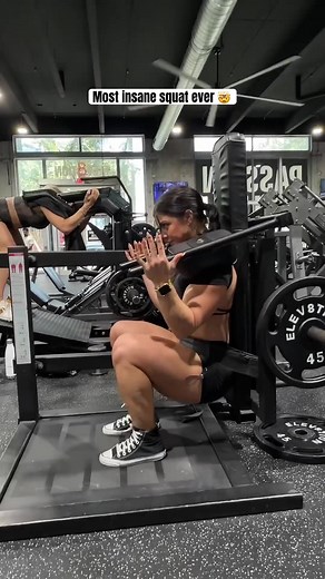 Comprehensive Guide to Using a Squat Machine