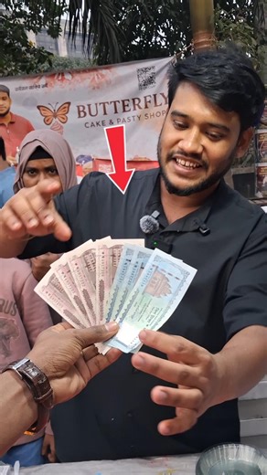 Look what Zakir Bhai did after seeing all this money ❤️‍🔥❤️‍🔥💯💯 #trending #food #viral
