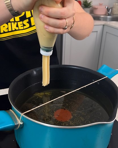 Churro Lightsabers! May the force be with you when making this dessert 😉⭐ | Chefclub Network